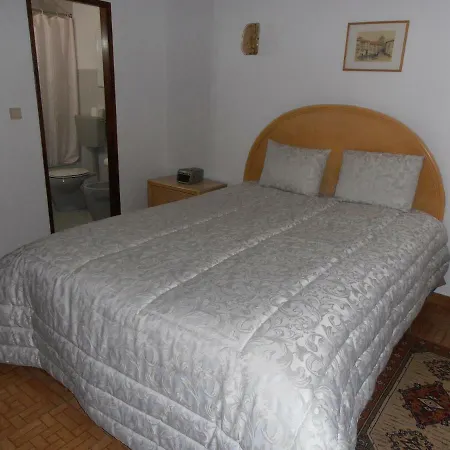 Lobateira Maison d'hôtes Fernão Ferro