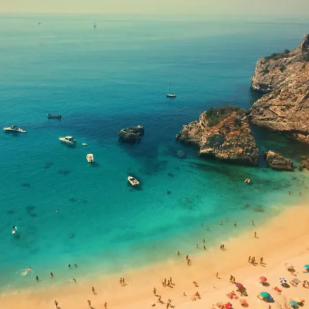 Гостевой дом Lobateira 3*